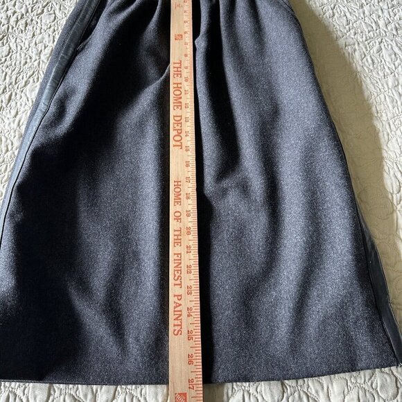 Vintage Escada Midi Skirt A-line Wool Charcoal Gray Leather Trim Size 38 EUC - Picture 11 of 13